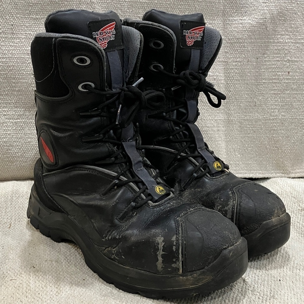 Red Wing men’s size 8 steel toe tall Boots with side zip